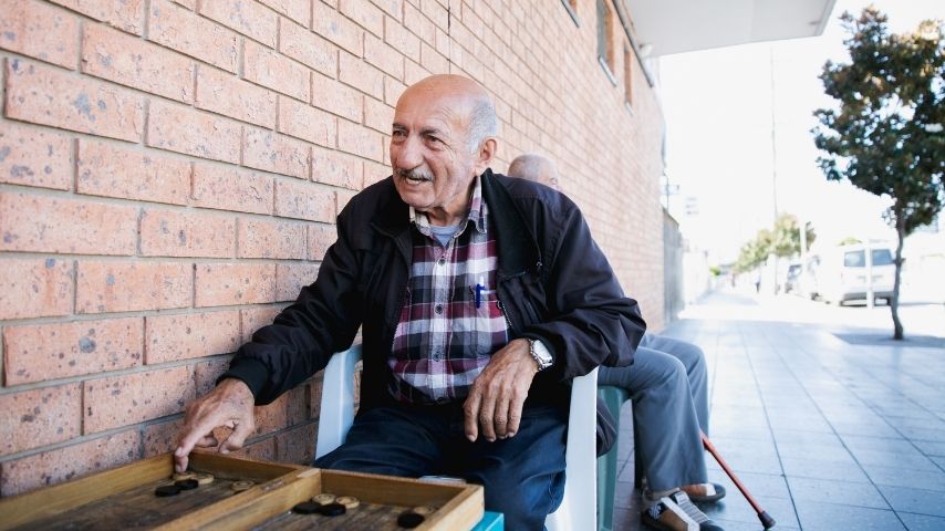 Local playing chess