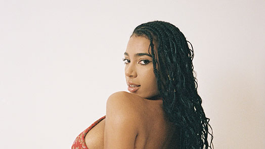 Jazmine Nakitta