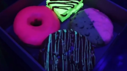 Motti & Smith Black Light Dessert Lab