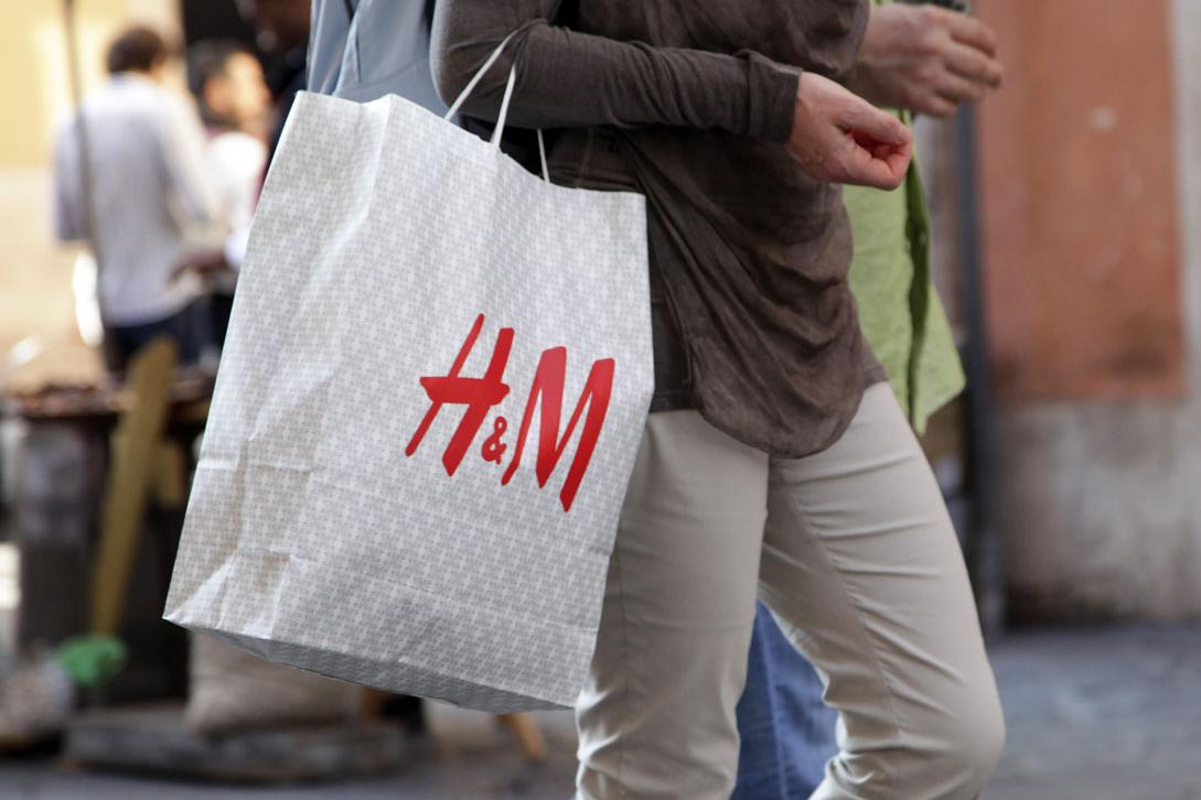 H&M shopping bag