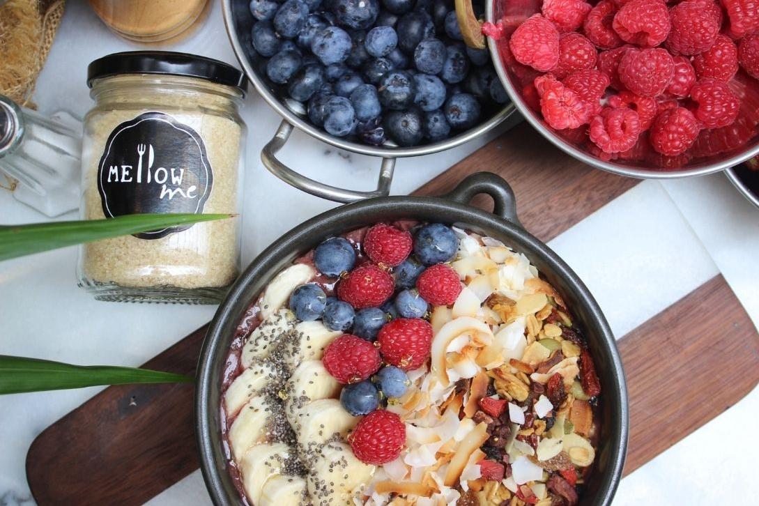 acai bowl with fresh fruit