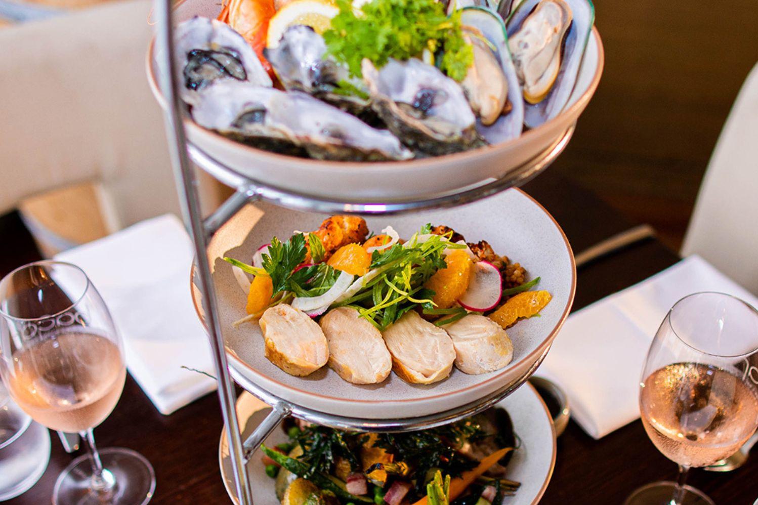 Platter of oysters