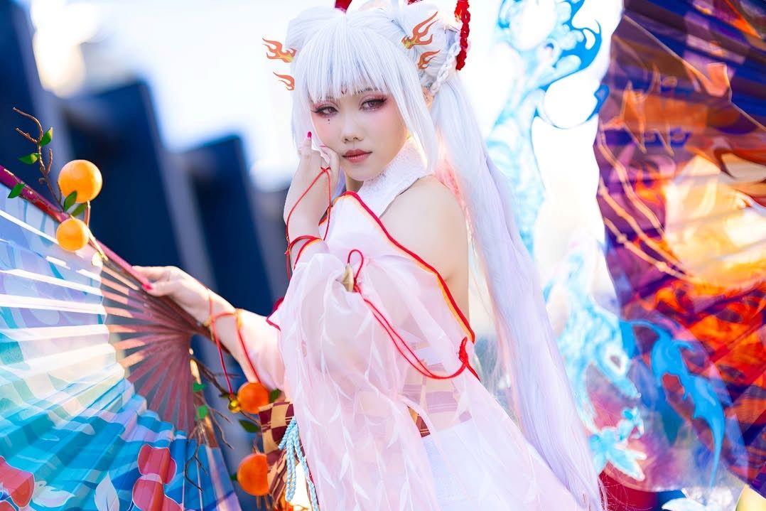 Anime cosplay girl