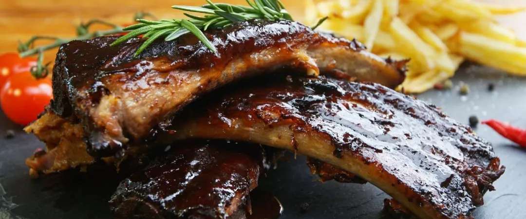 ribs and chips